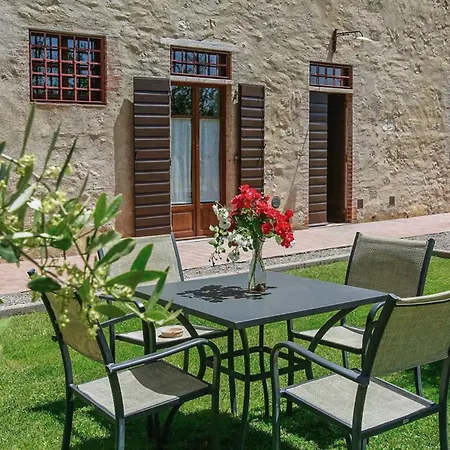 Holiday home Historic Overlooking